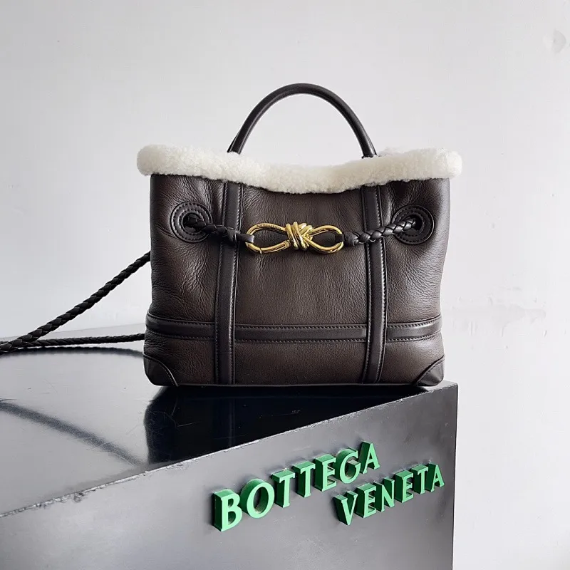 All categories 💚 Authentic bags 💚 BV 2025 new BV crossbody bag
